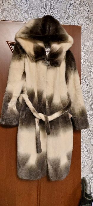 Норковая  шуба .