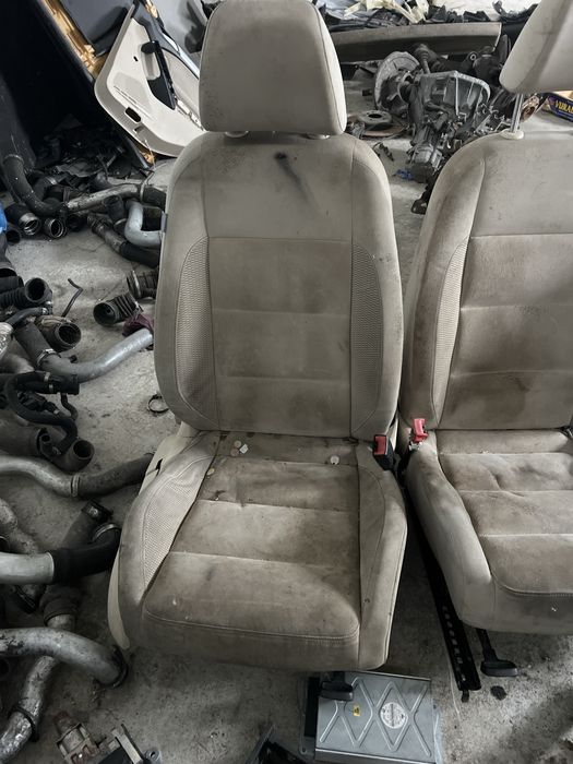 Interior Scaune incalzite banchete alcantara + textil vw golf 6 4 usi