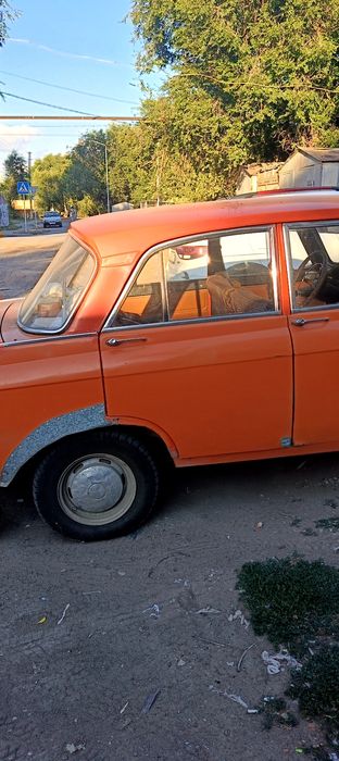 Продаëтся Москвич412