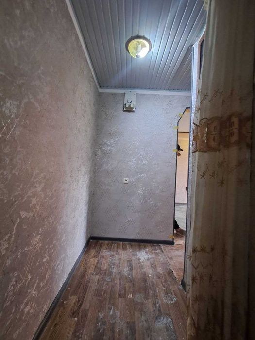 Шодлик масжид якинида Сквозной 2 хонали 3 хона қилса бўлади