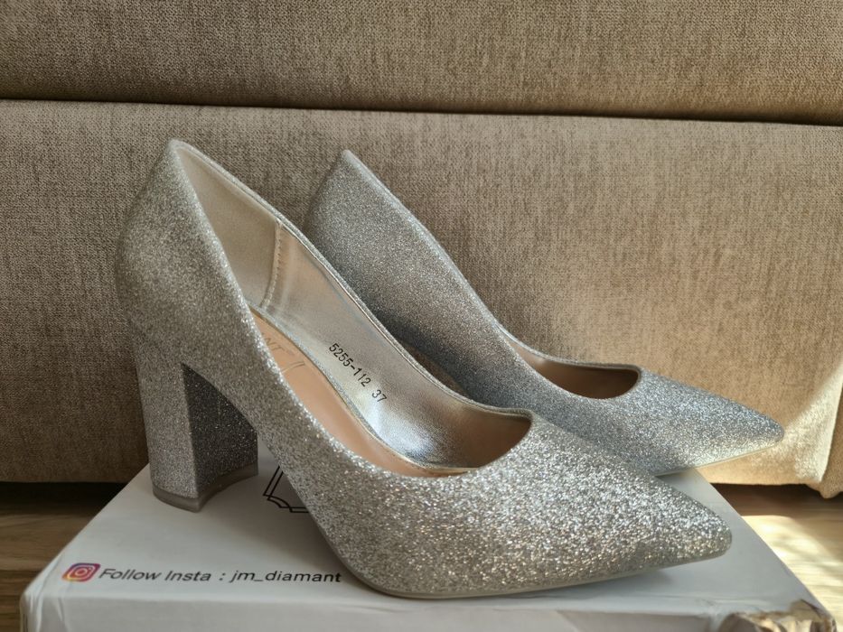 Pantofi dama eleganți