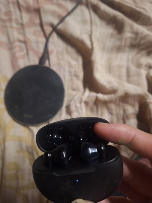 Vand urgent casti Qlivie in stare perfecta  de funcționare