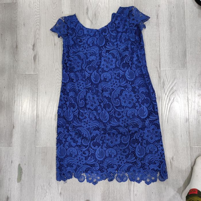 Женское вилюровое платье