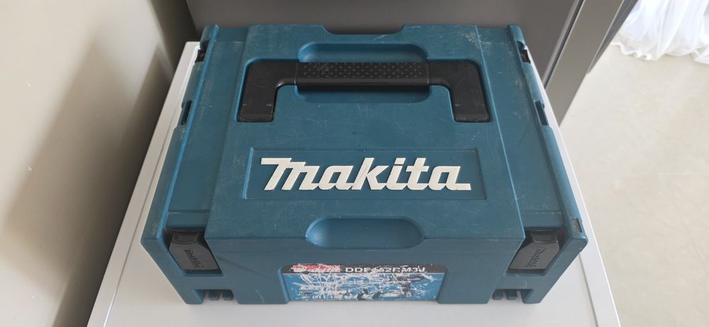 Autofiletanta Makita DDF382 18v 4.0ah