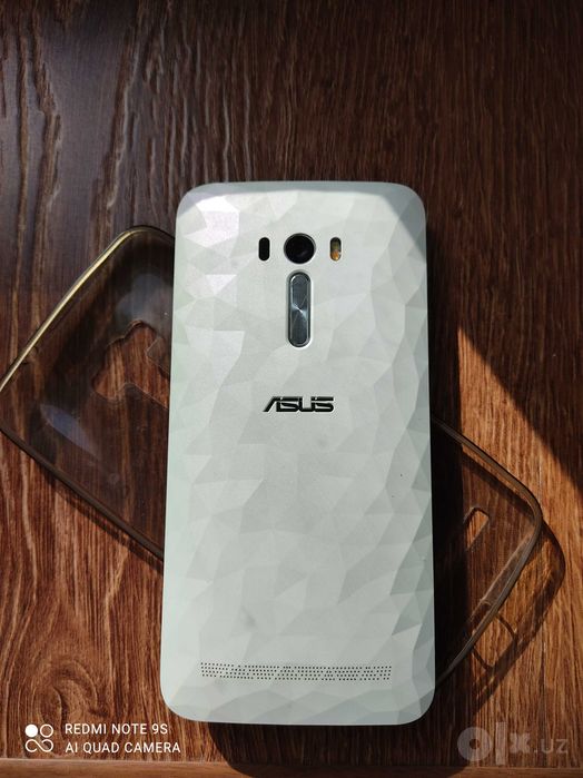 Asus ZenFone Selfi-обмен есть.