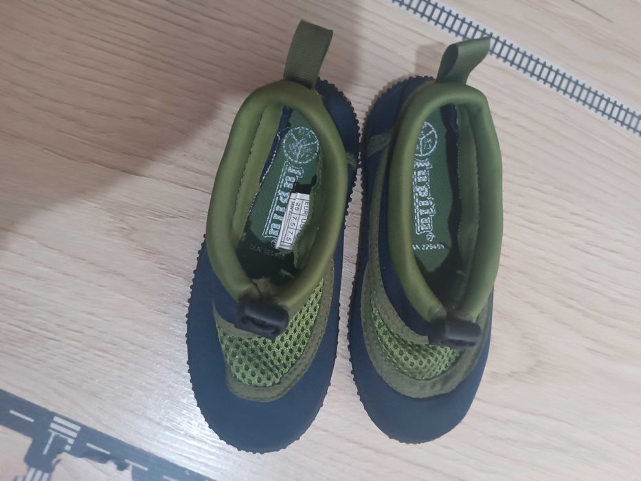 Детски обувки за плаж