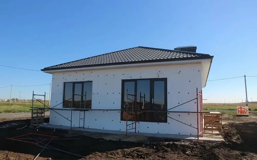 Case modulare pe structura metalica