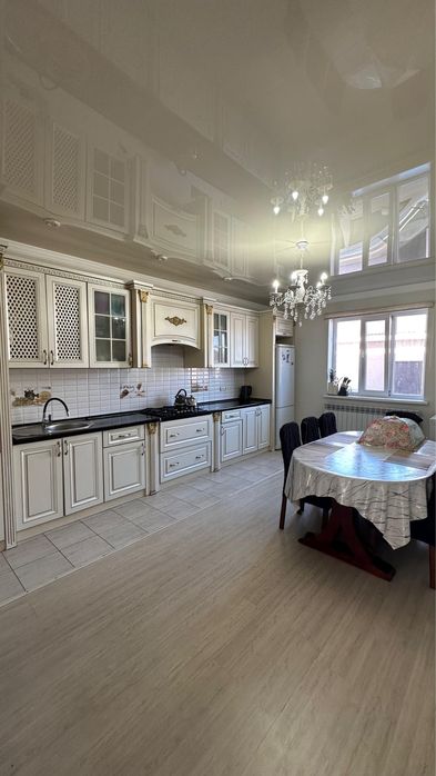 Продам коттедж в элитном районе