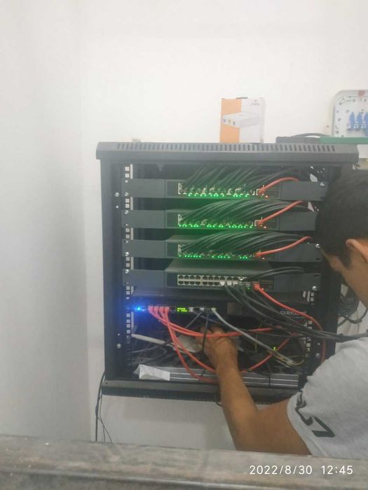 Tarmoq va Tizim Administratori xizmatlari — Professional yechimlar
