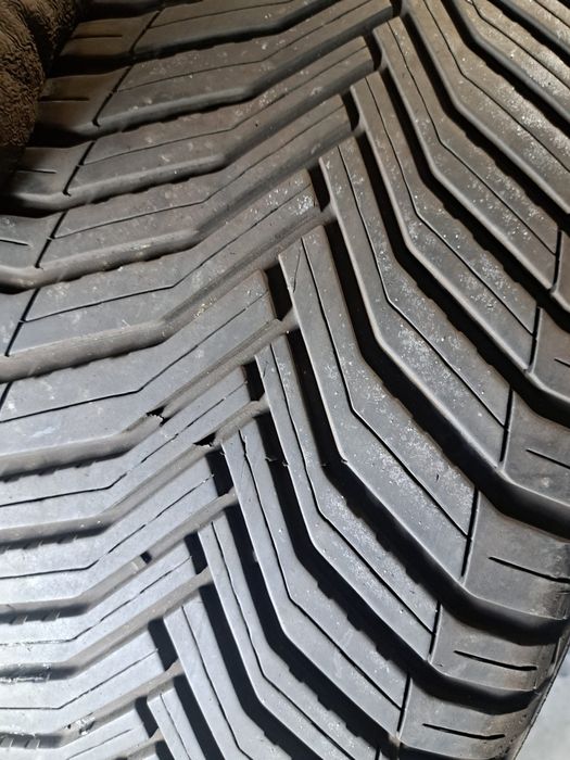 2 anvelope Cross Climate 235 55 r17 Michelin