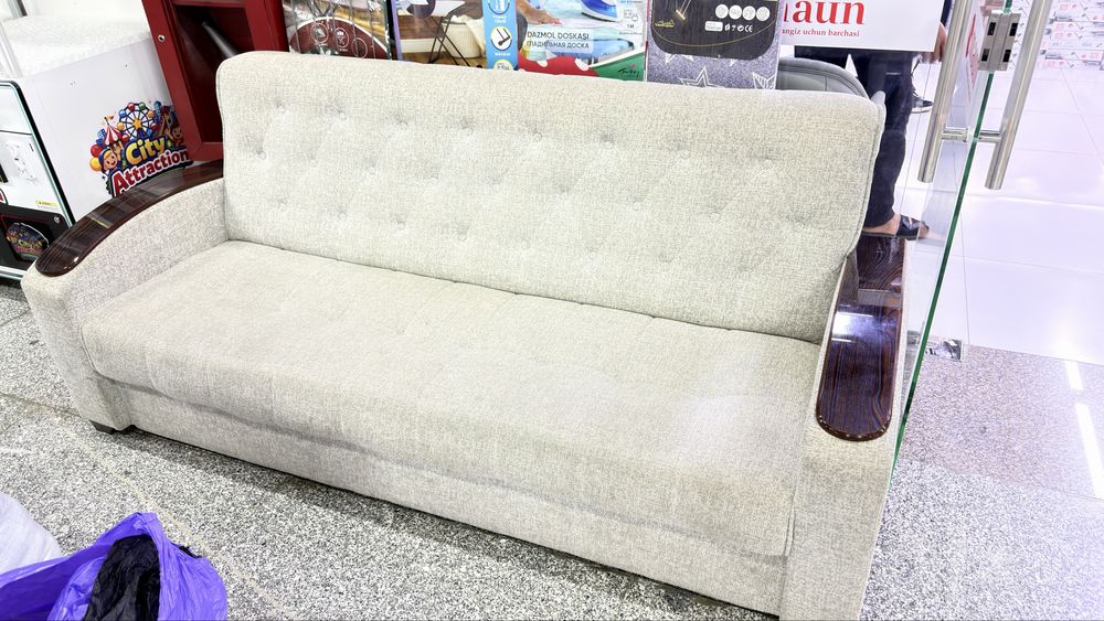 Divan 3 kishilik