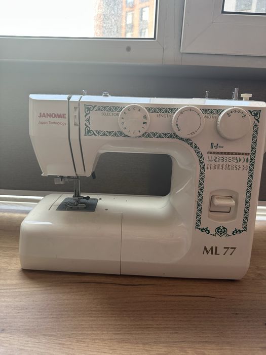 Швейная машина Janome ML 77