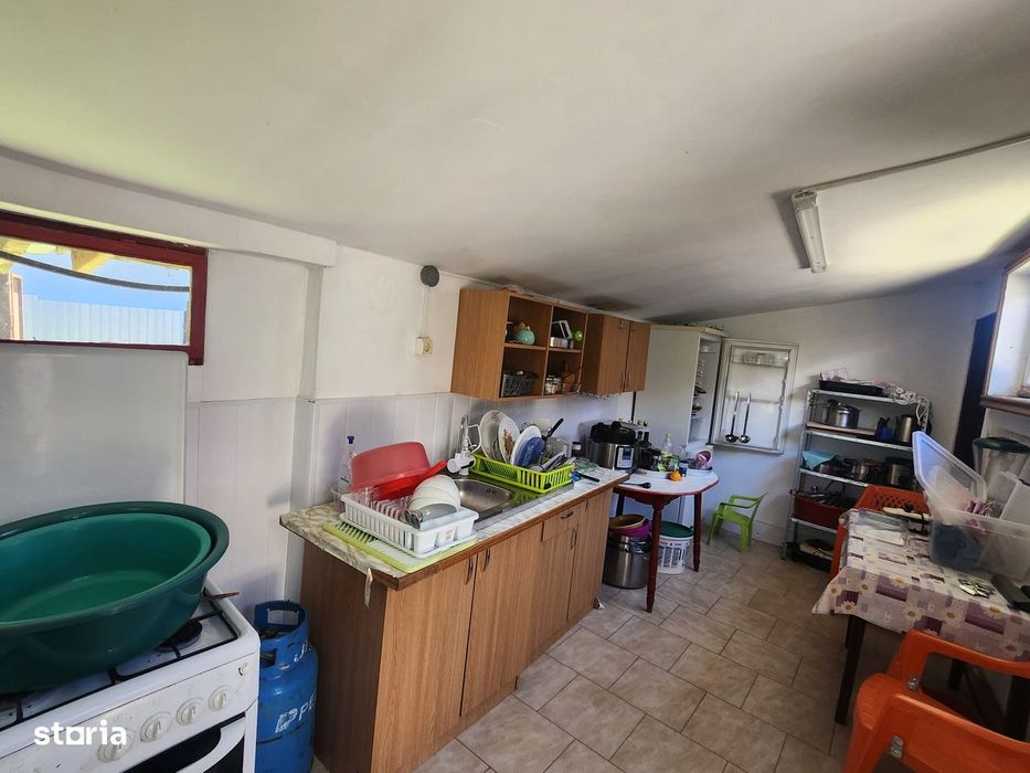 Casa in Dumbrava la E85 plus Spatiu Comercial