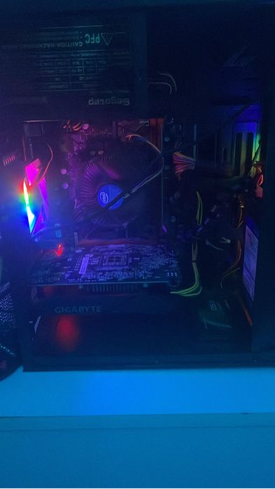 Vand calculator gaming rapid sau fac schimb cu trotineta electrica