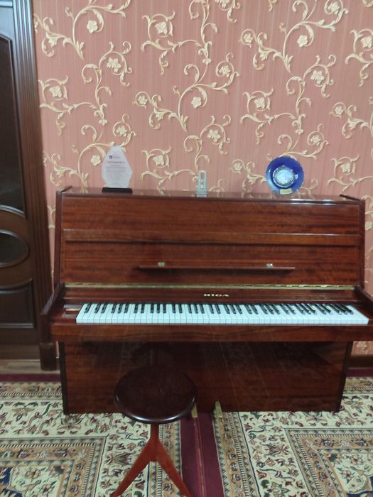 Пианино Riga pianino