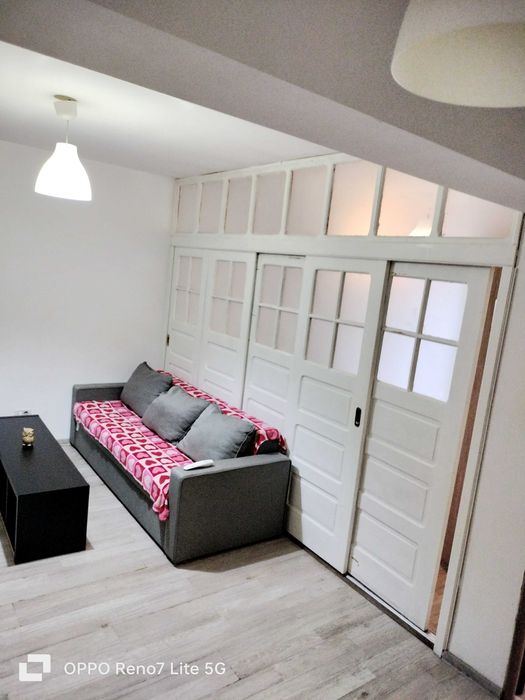 Vând garsonieră dublă 42 mp