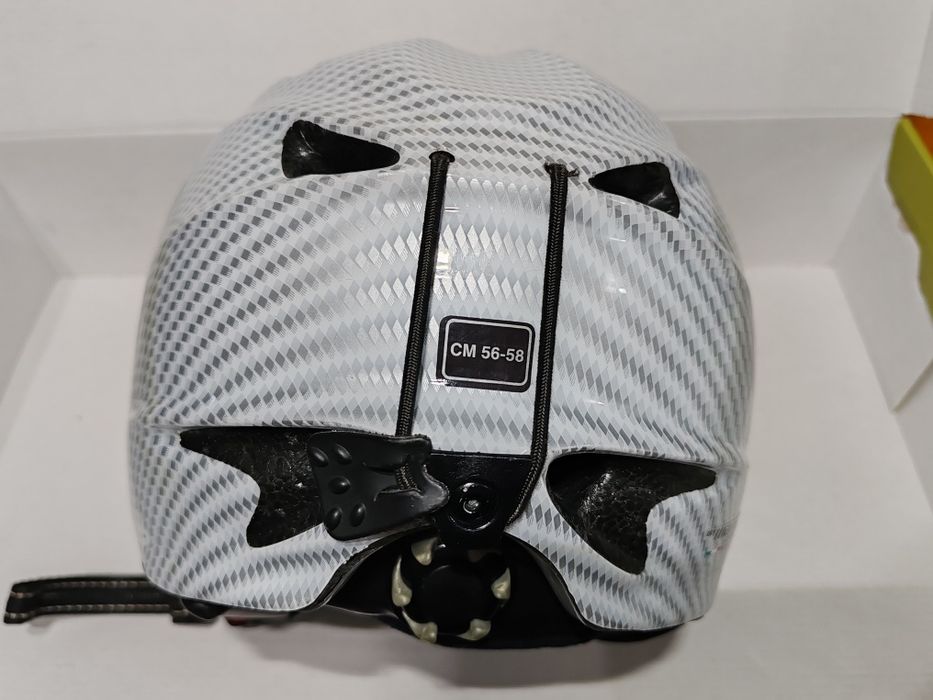 Vând cască ski alba