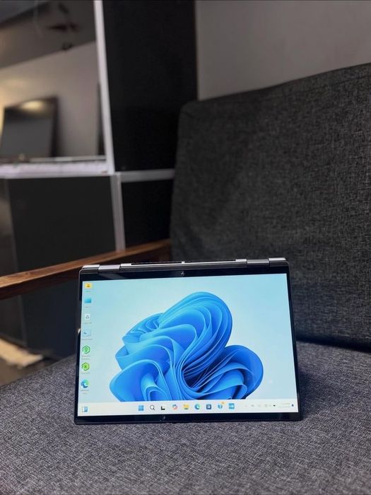 HP envy x360 8/512GB