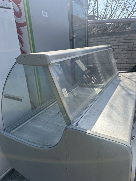 Витрини различни видове