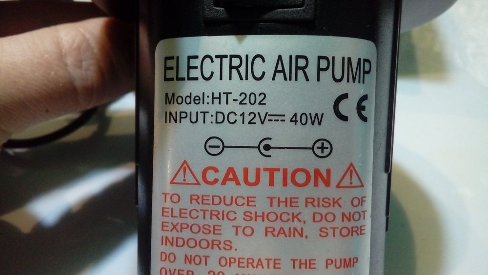 Компрессор 12 вольт с насадками