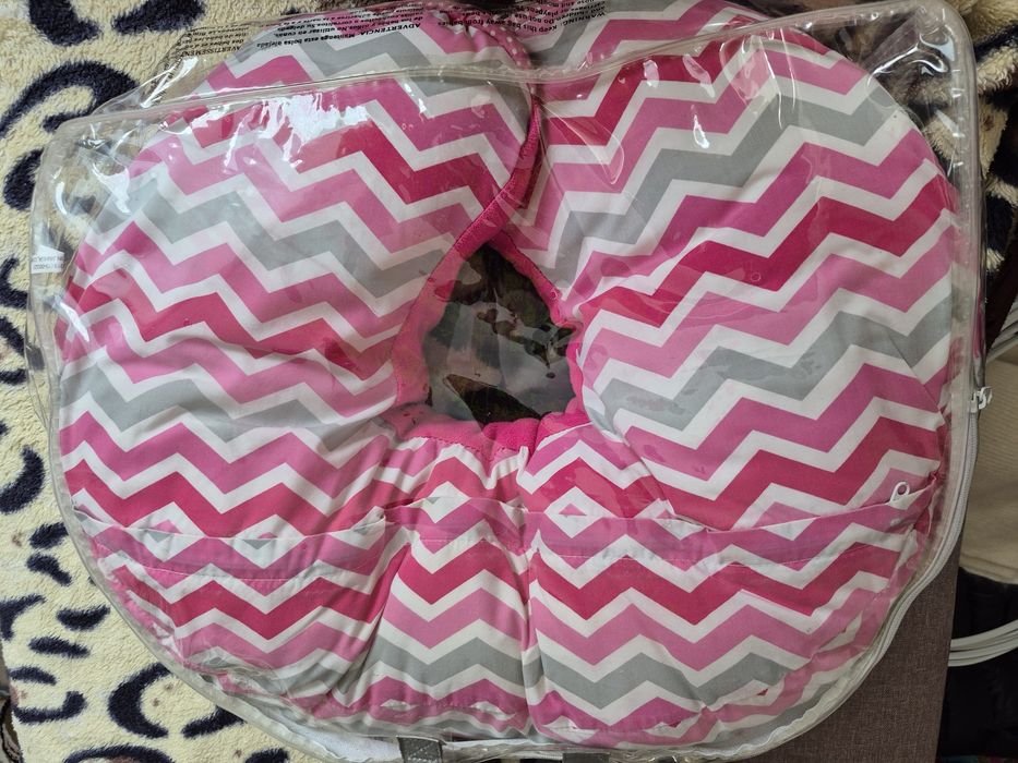 Продам подушку для кормления