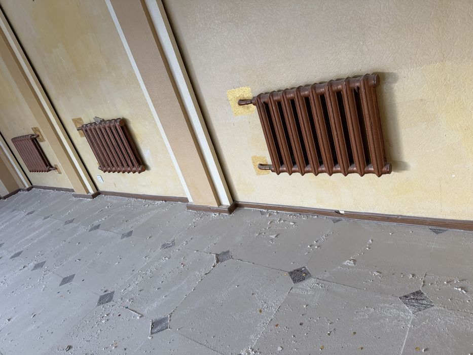 Чугуний батарэя сотилади  150. Дона. Кавурга.  Иккита. Катеол  билан