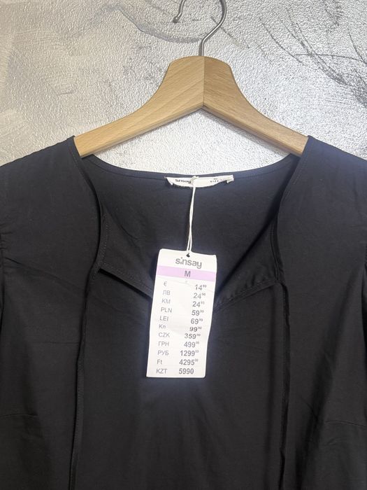 Rochie Sinsay neagră cu mâneci bufante mărimea M nouă cu etichetă