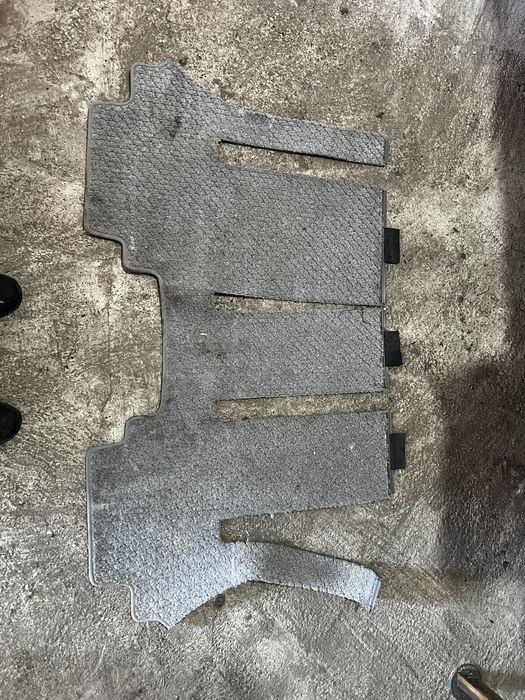 Продам коврики на альфард