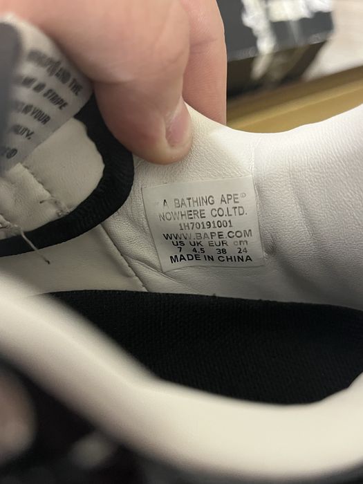 Продам кроссовки подростковые