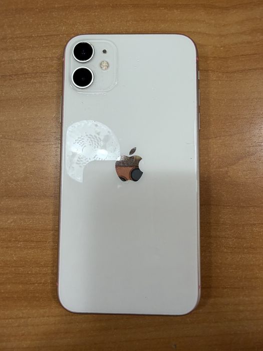 Продам iPhone 11