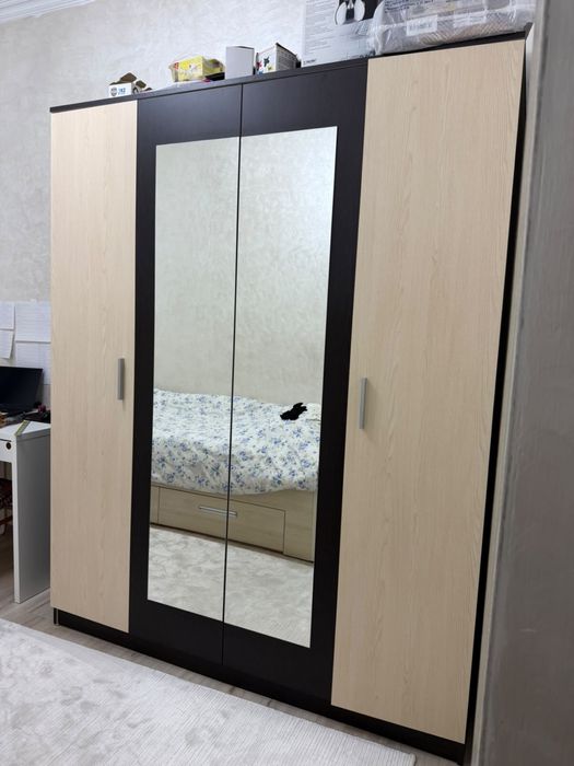 Продам кровать и шкаф в идеальном состоянии.