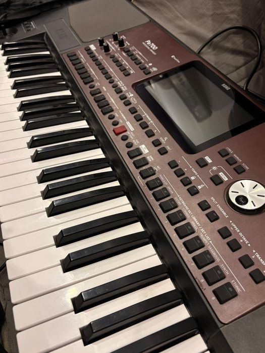 Синтезатор Korg PA700 промоция 950€