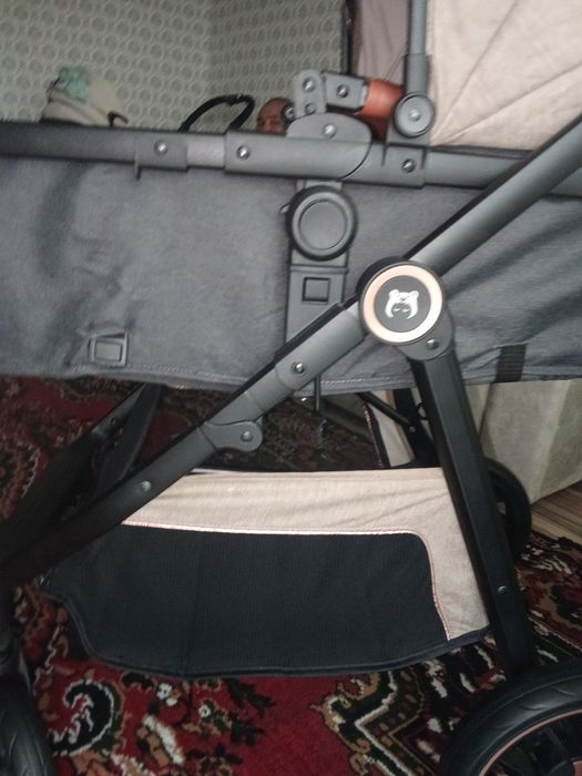 Коляска почти как новая