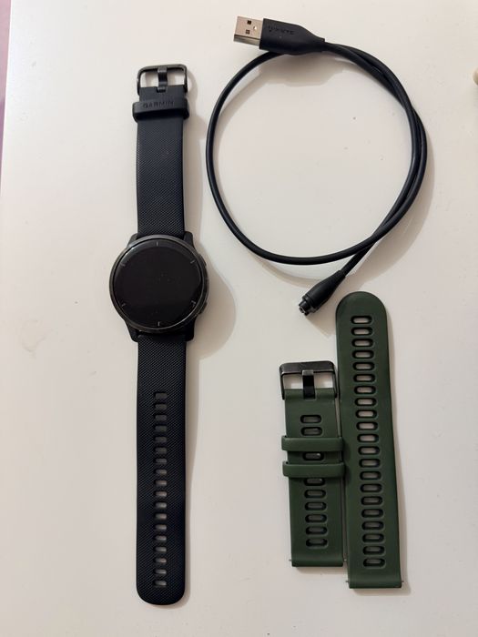 Vând Garmin Venu 2 – 45 mm – stare excelentă