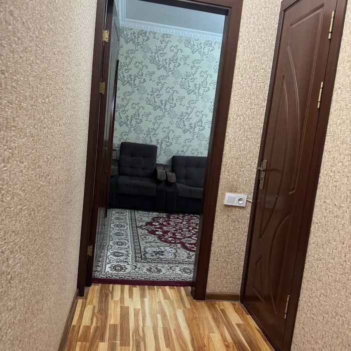 Чиланзар 21. Срочно Продается. 2 х комнатная квартира