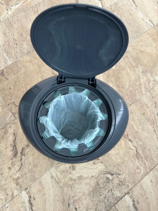 Cos scutece Tommee Tippee nefolosit+3 set rezerva (saci)