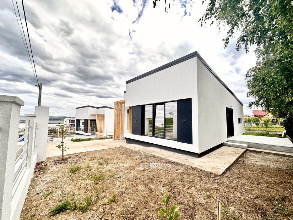 Casa individuala cu Predare Imediata - 500 mp teren