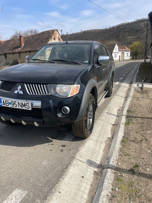 Mitsubishi  l200