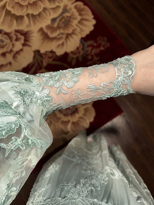 Вечернее платье