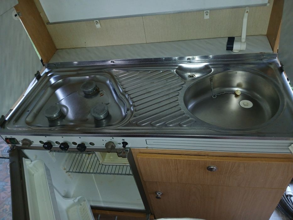 Rulotă Con Tour Chateau din 1995 la 2550euro