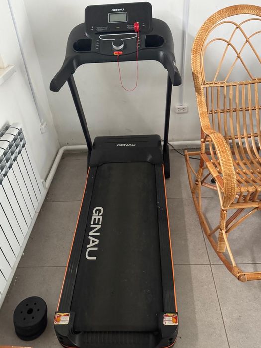 Беговая дорожка Genau Everest D900SN PRO