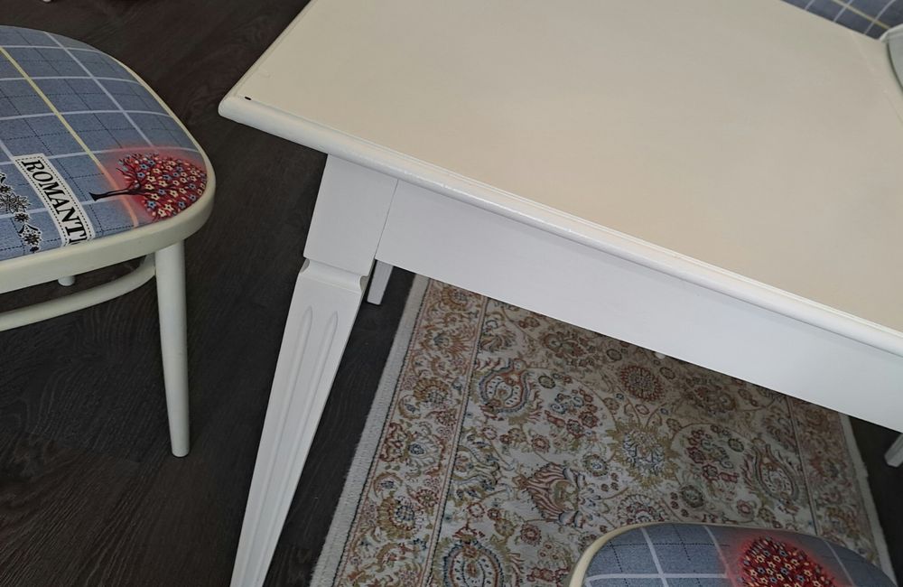 Продам Стол стулья