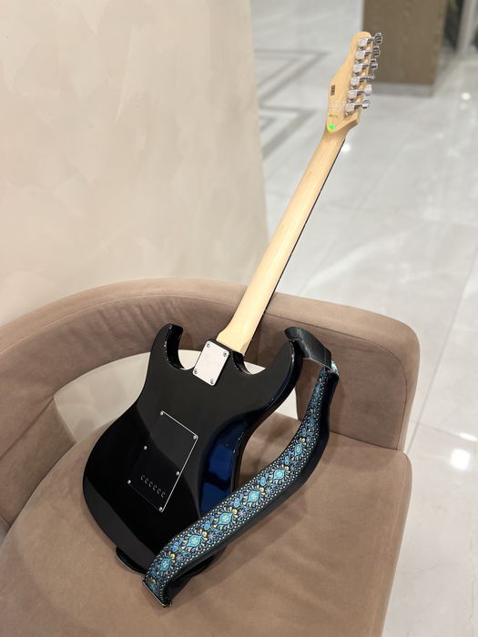 Продам новый stratocaster
