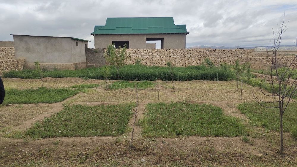 Xovli uy sotiladi barcha hujjatlar bor