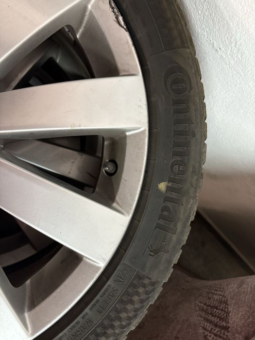 Vind 4 roti cu janta wv