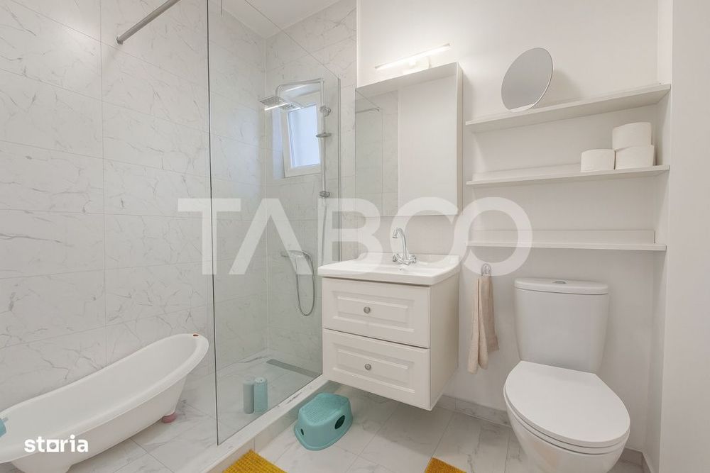 Apartament de vanzare 3 camere 2 bai gradina 74mp si parcare Selimbar