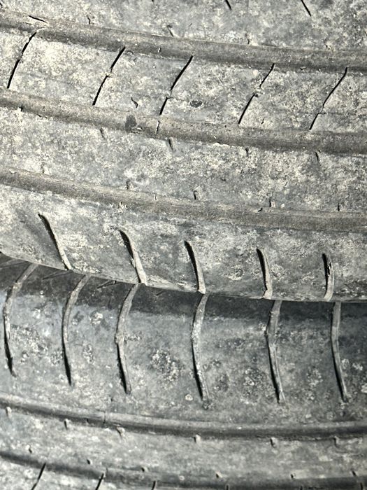 Продам шины 205-60-R16 Kumho