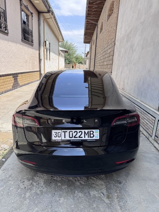 Tesla model 3 продается