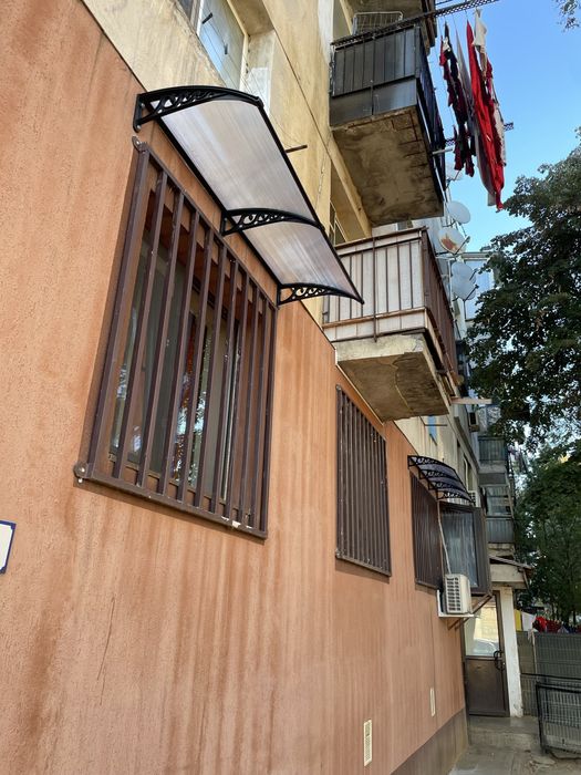 marchiza copertina /pergola pentru usa 60 x 80