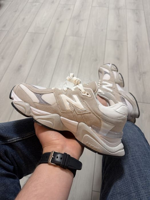 Adidasi Barbati New Balance 9060 Alb!
